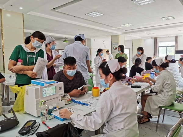 从酷暑到立秋淮南市红十字志愿者献血采样服务不停歇11