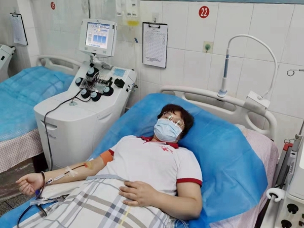 淮南市红十字会生命接力志愿服务队队员相约献血3