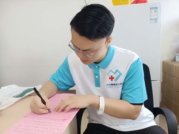 24岁小伙跨越4省为了2岁患儿再造生命奇迹自己没有遗憾10