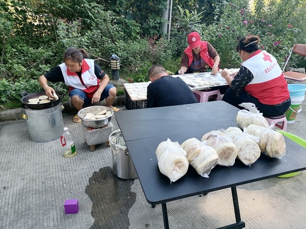 500个糖饼甜透环卫工的心3