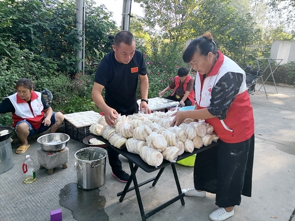 500个糖饼甜透环卫工的心5