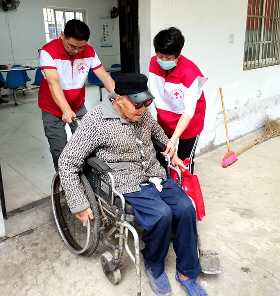 麻风病康复休养老人，我们陪您过重阳5