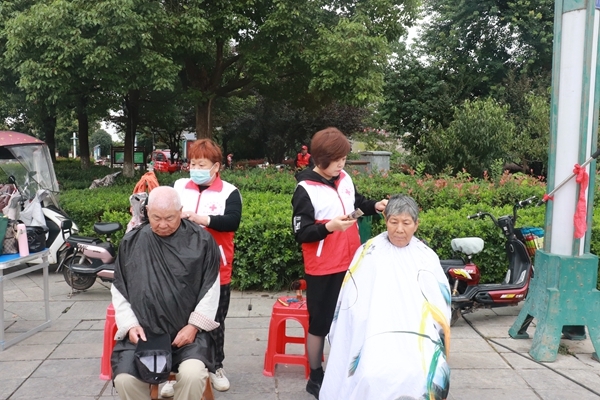“好人”合力重阳爱老活动精彩纷呈1
