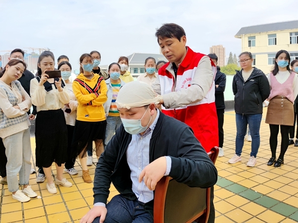 国际减灾日，淮南市红十字会教你学救护37