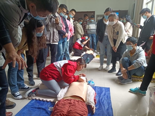 国际减灾日，淮南市红十字会教你学救护40