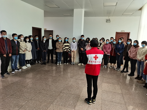 淮南市2020年度新录用公务员接受应急救护培训16