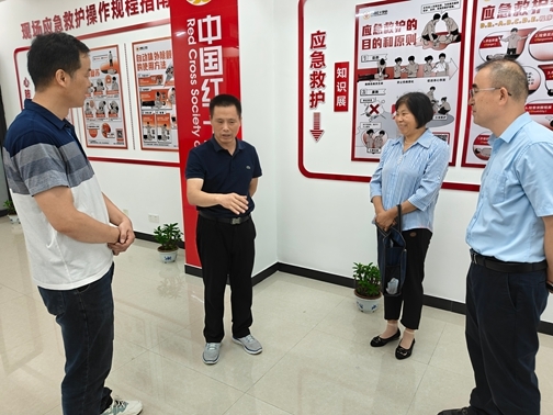 省红十字会来淮验收高校应急救护培训工作站